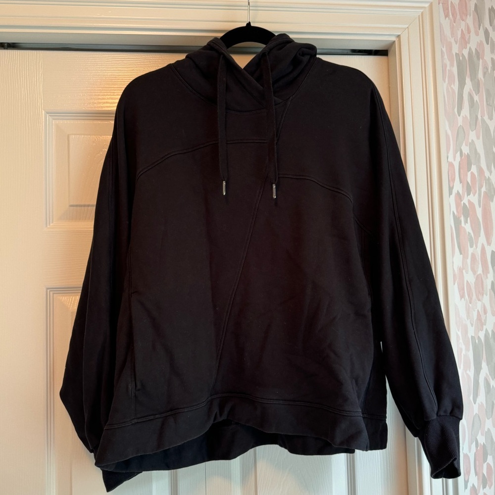 Black Lululemon Sweatshirt